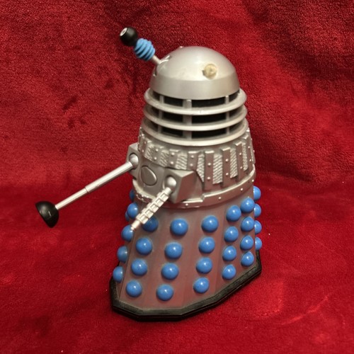 Doctor who dalek 2001 - dalek,